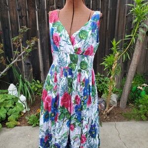 Retrospec'd Vibrant Floral V-Neck Midi Dress